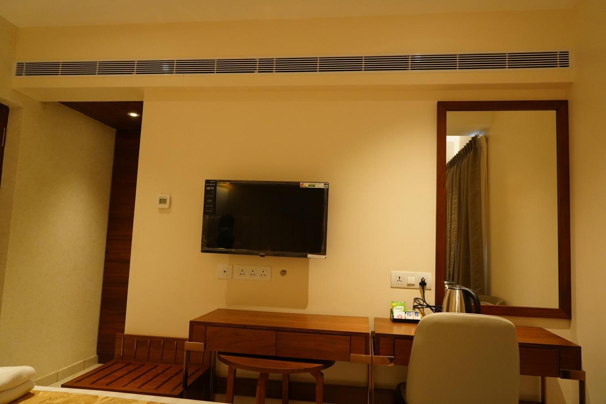 Hotel The Kings Park Grand-near Us Consulate