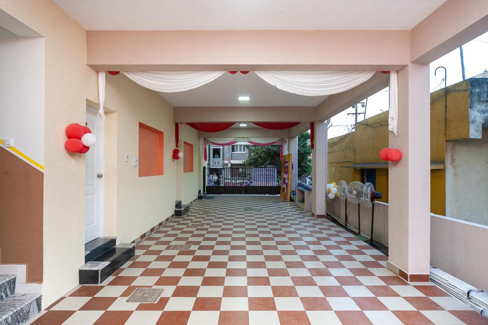 Hotel Oyo Flagship Lakshmi Residency 3*