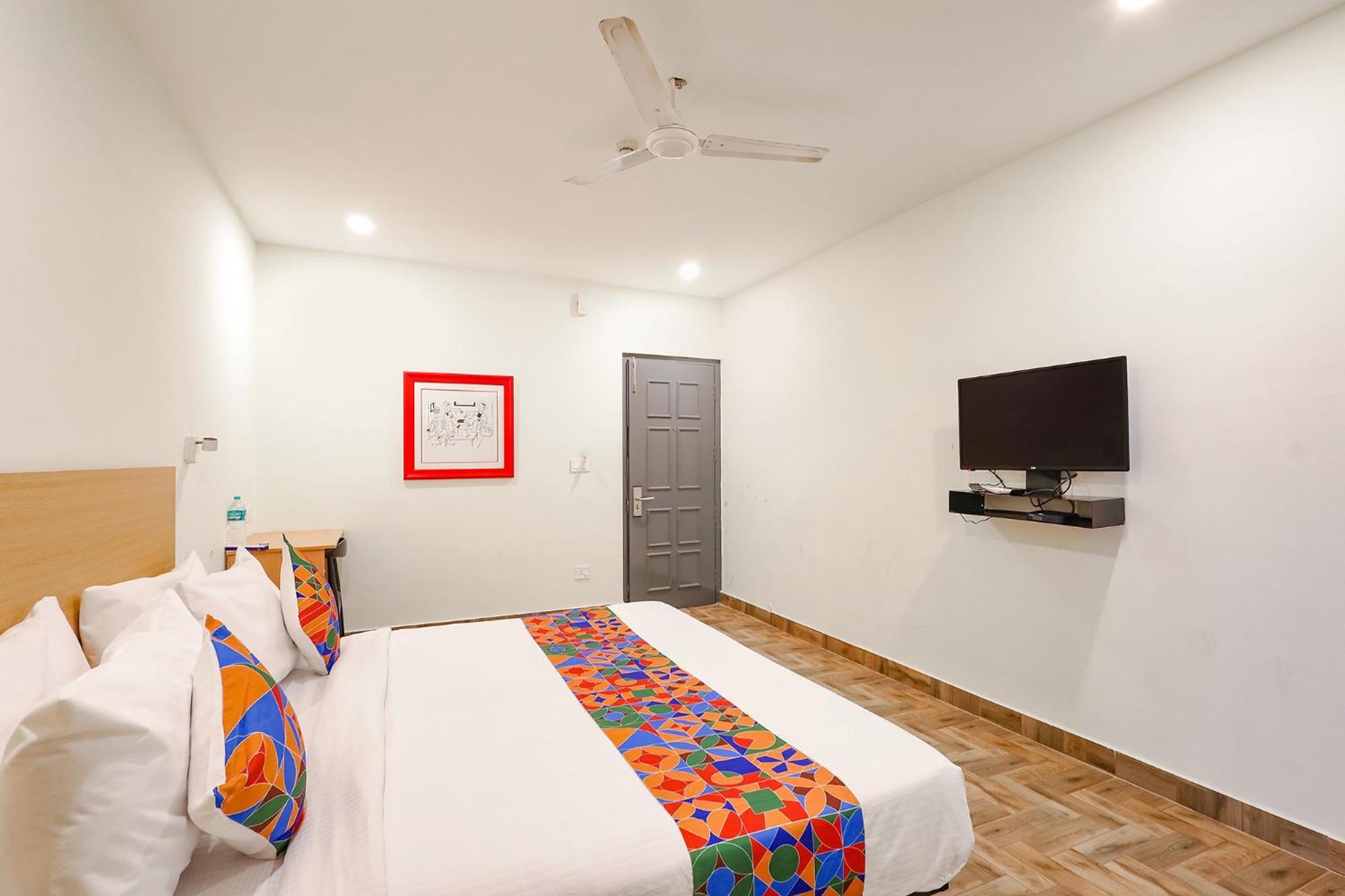 Fabhotel Perfect - Nr Chromepet Railway Station Hotel *