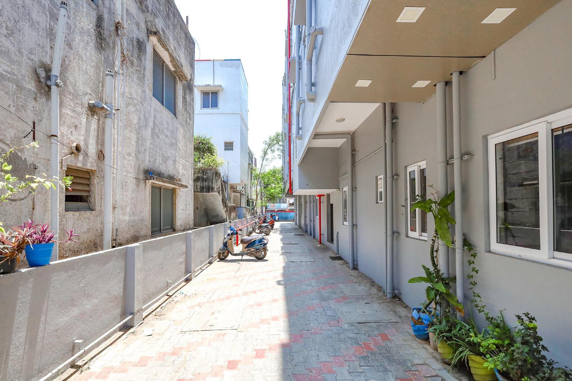 Hotel Fabhotel Perfect - Nr Chromepet Railway Station Chennai