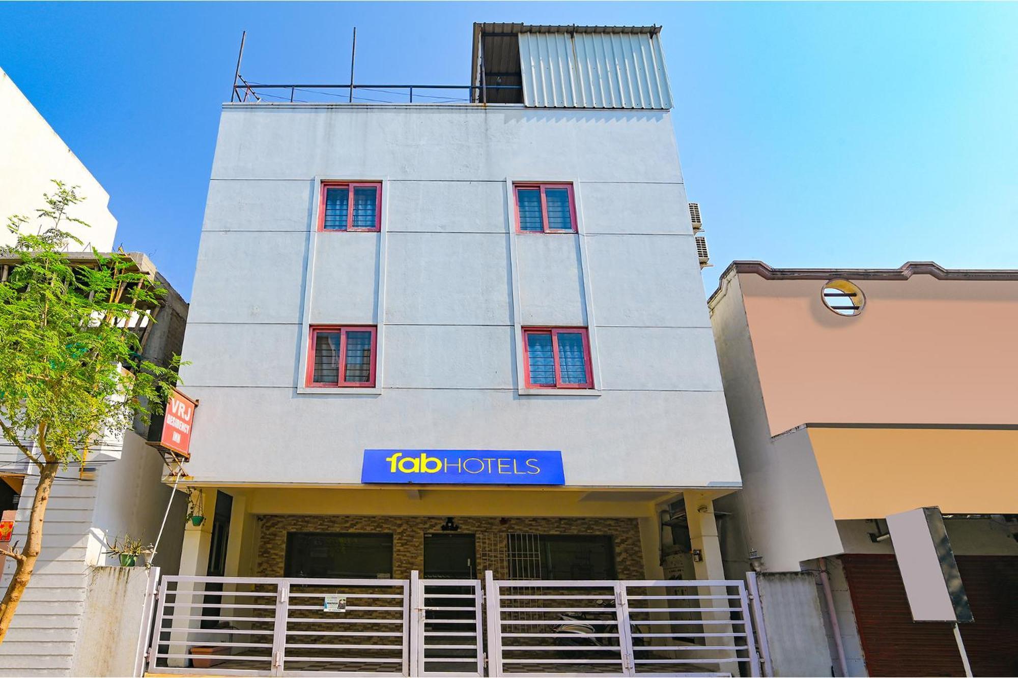 Hotel Fabhotel Vrj Residency - Nr Trade Center & St Thomas Mount 3*