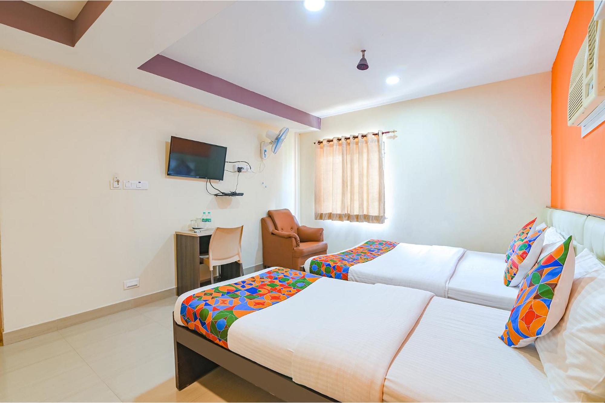 Hotel Fabhotel Vrj Residency - Nr Trade Center & St Thomas Mount 3*