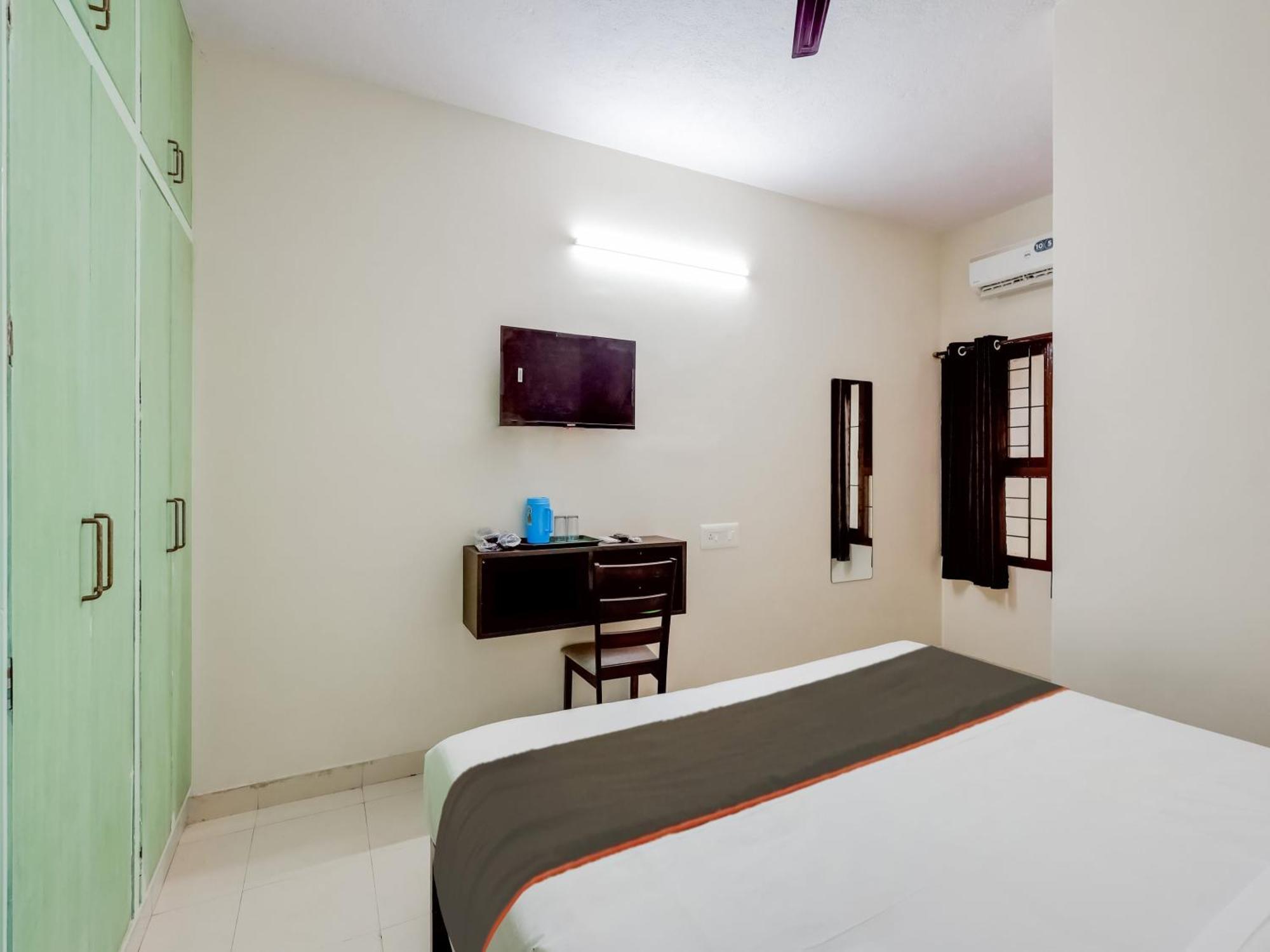 Hotel O Valasaravakkam Chennai
