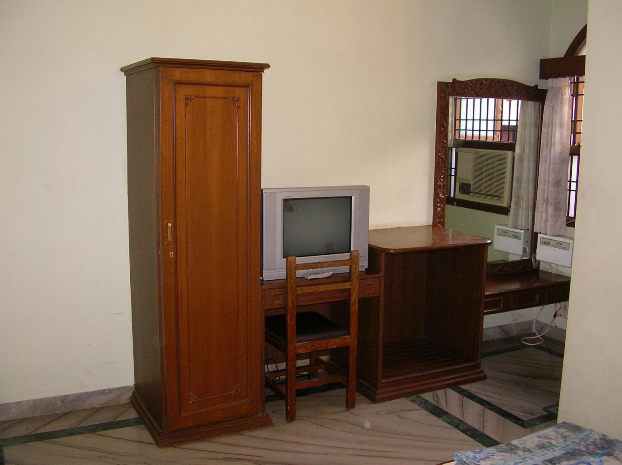 Lloyds Serviced Apartments,krishna Street,t Nagar
