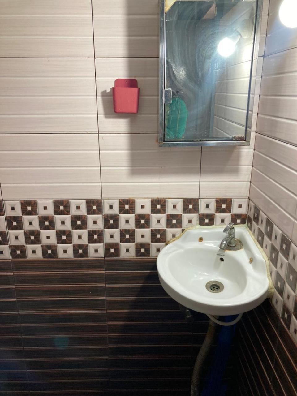 Teynampet, Appollo Cancer Hospital Apartment *