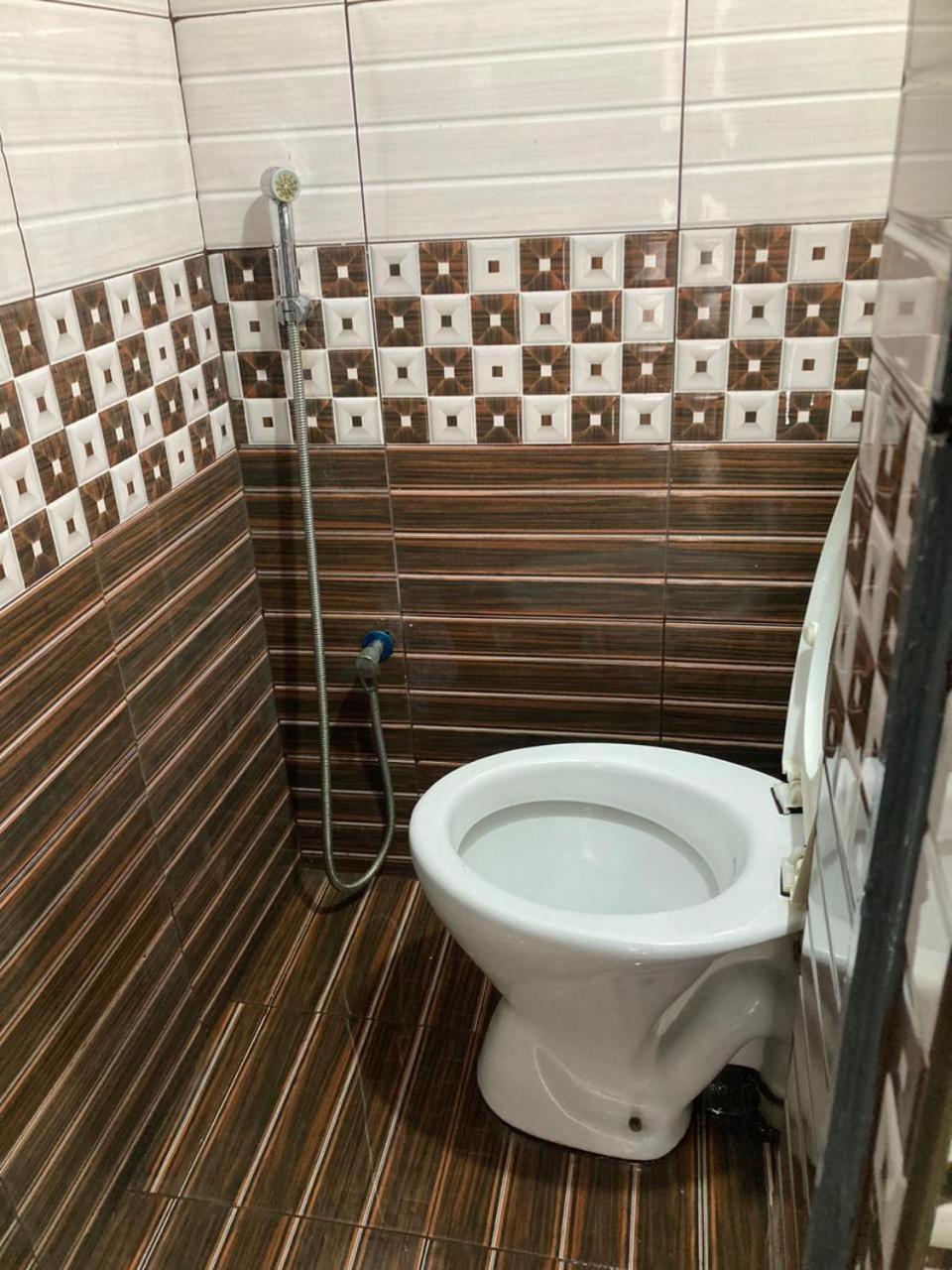 Teynampet, Appollo Cancer Hospital Apartment *