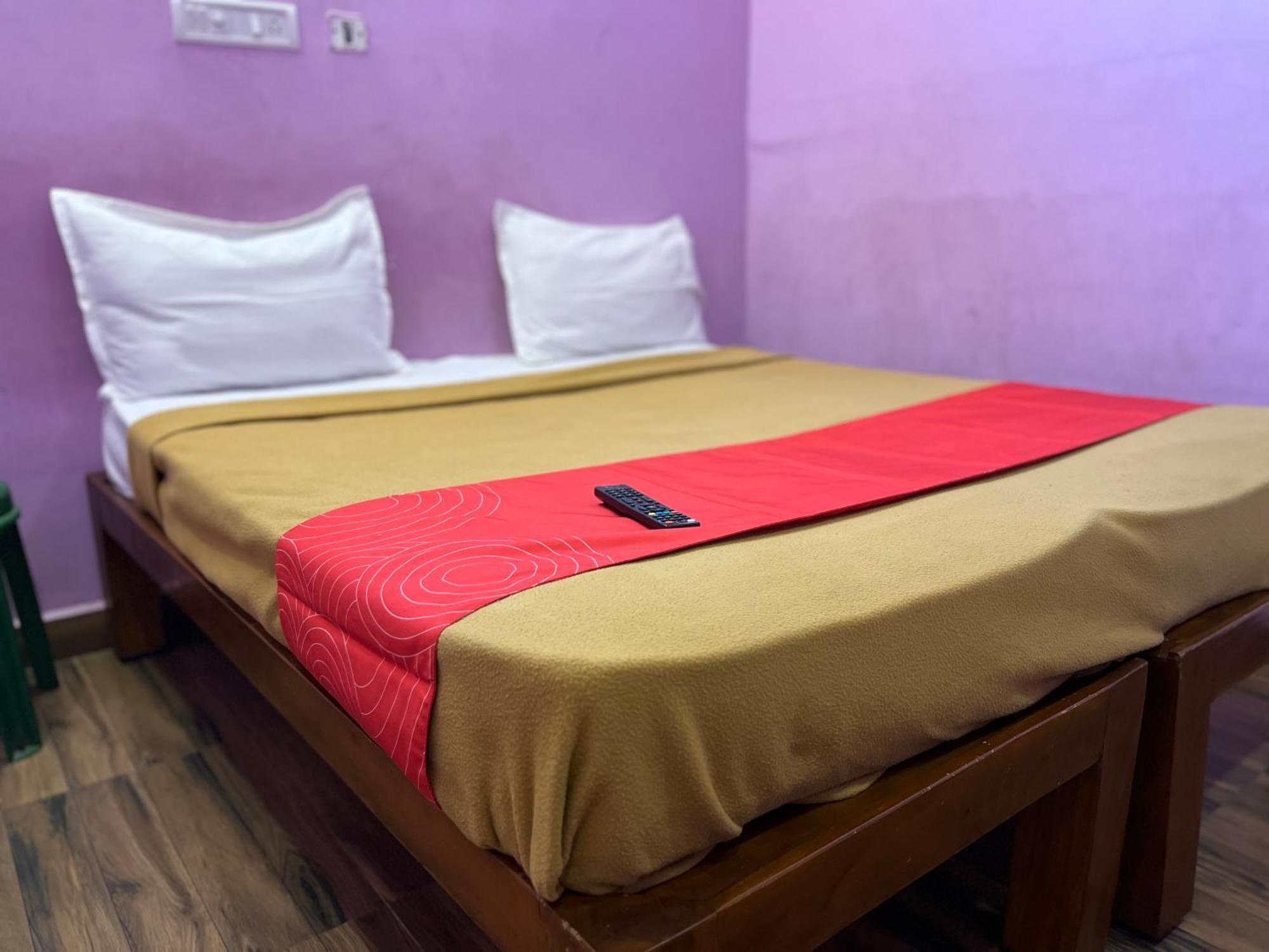Acomodação com café da manhã  Vinayak Residency Porur