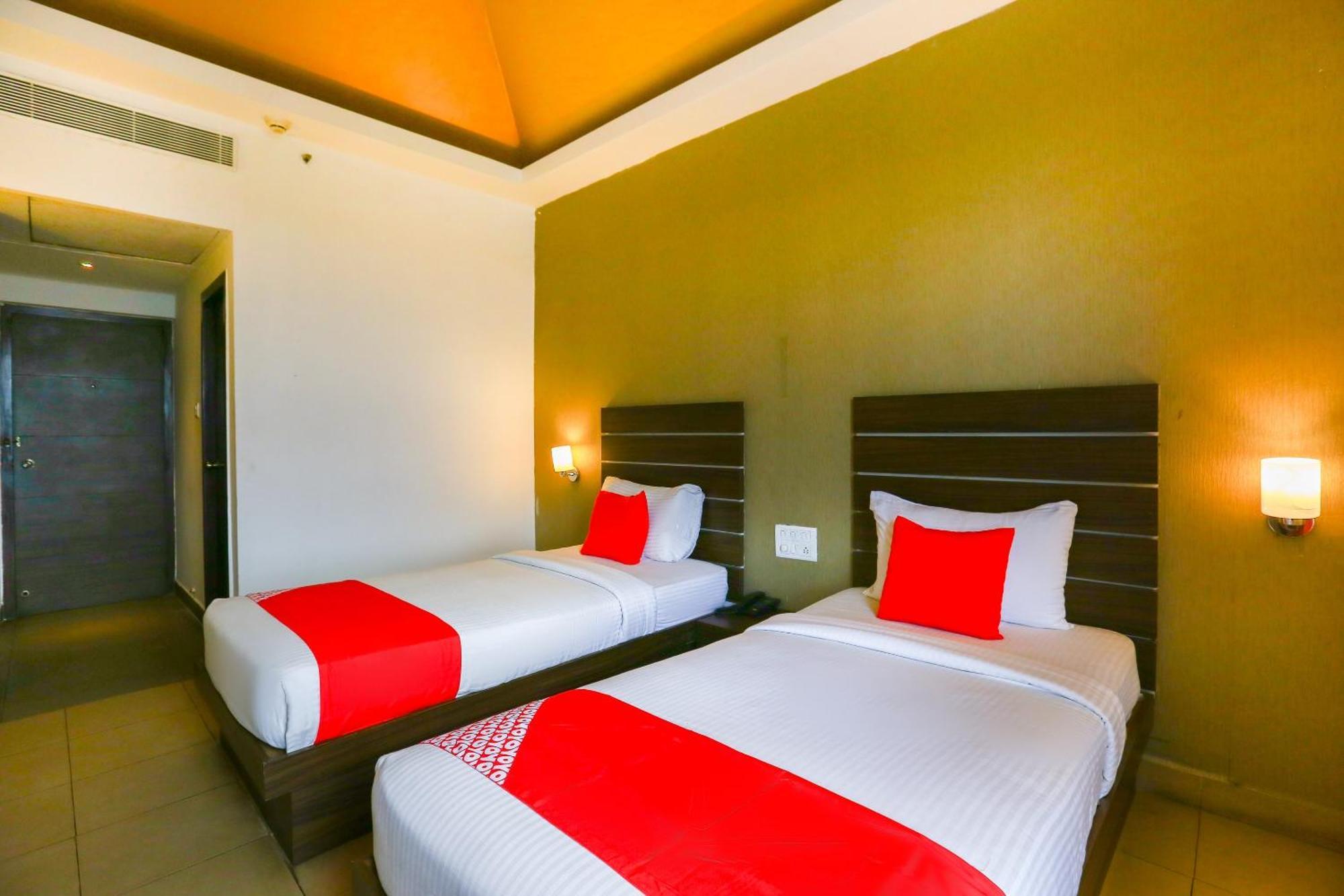 Hotel Super Collection O Skywalk