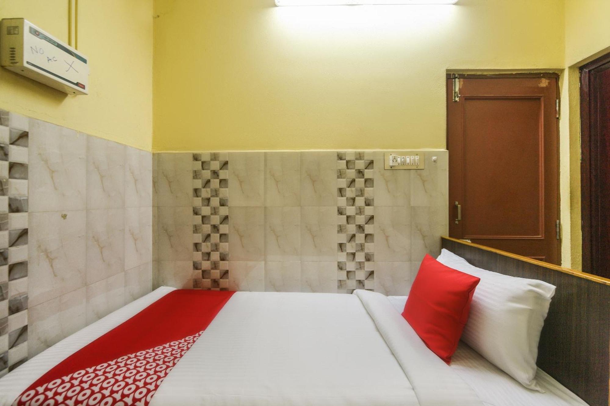 Hotel Oyo Modern 3*