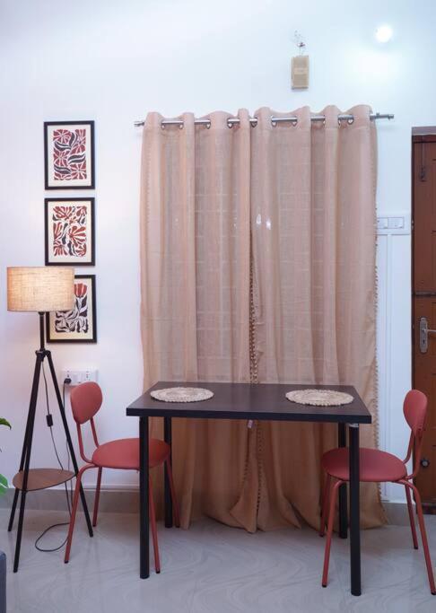 Janhvi's Homestay - Boho Theme 1bhk - Near Airport Chennai