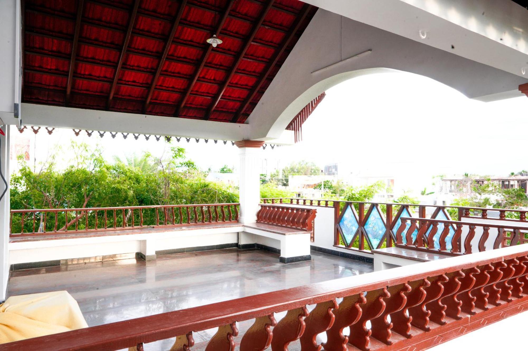 Bay Minaret - Lavish 4bhk House At Ecr Uthandi Villa *