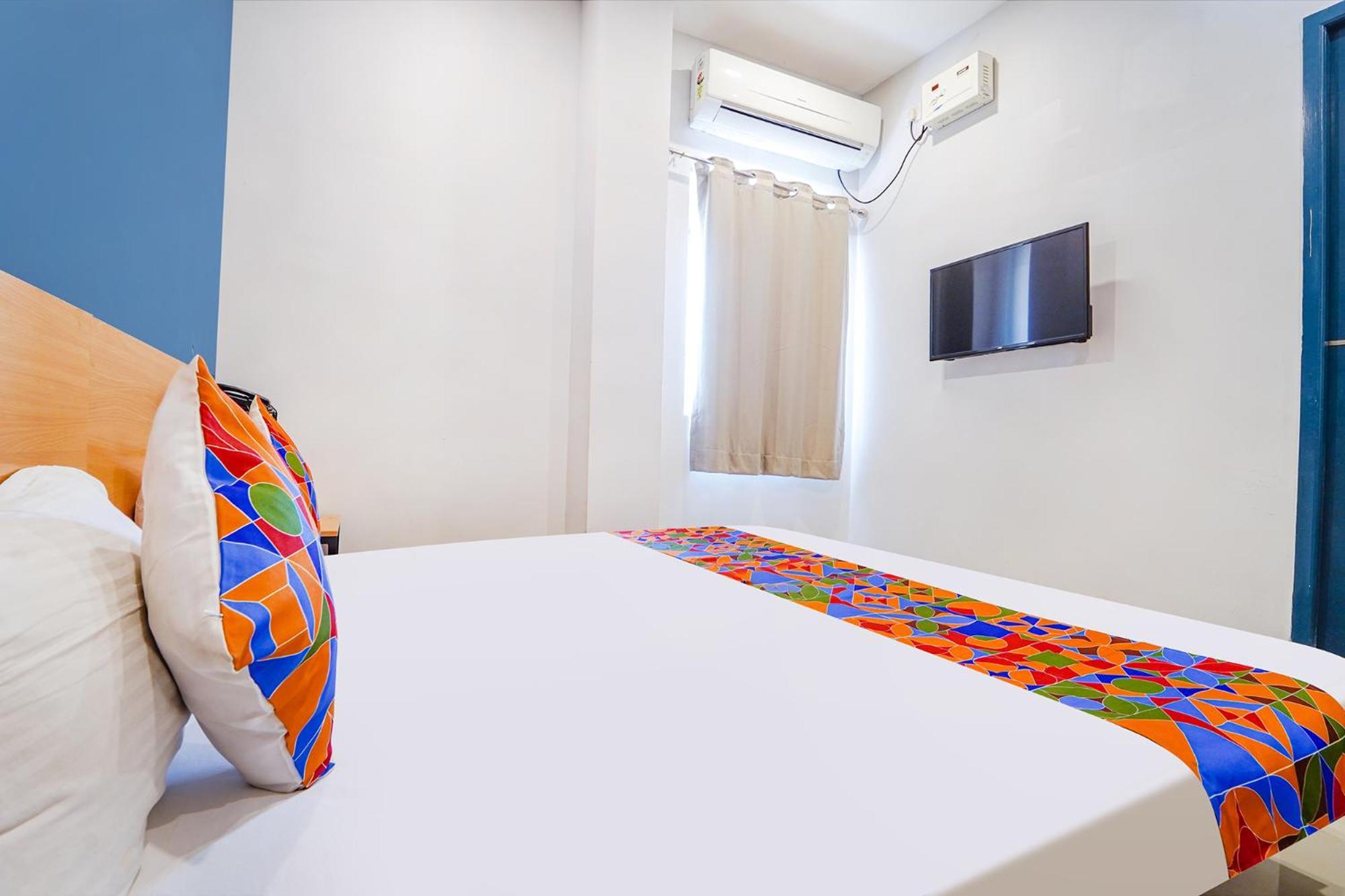Fabexpress Silver Palace Hotel Chennai