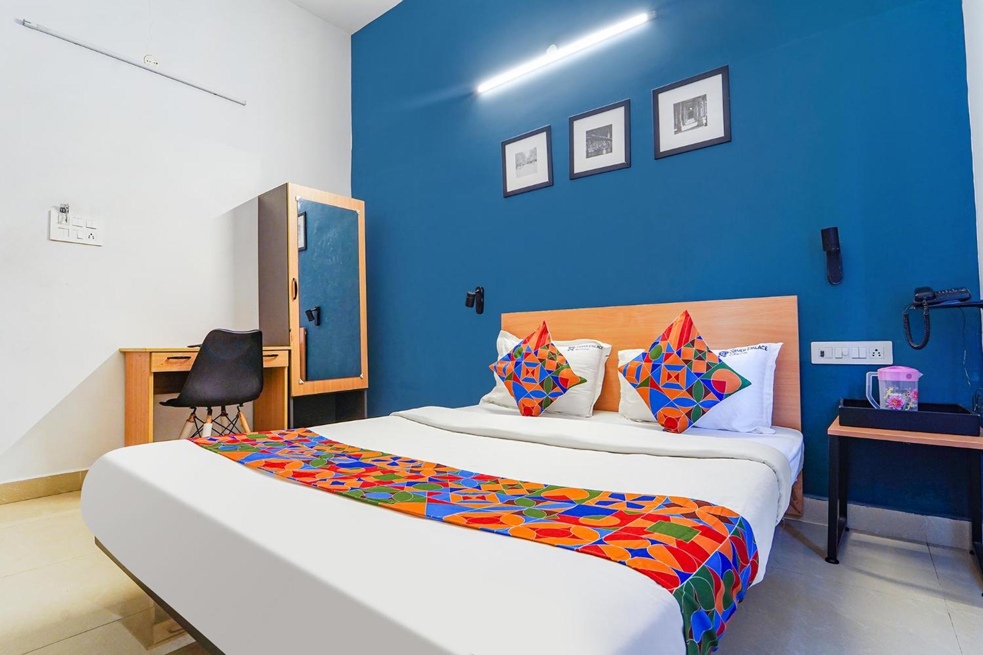 Hotel Fabexpress Silver Palace 3*