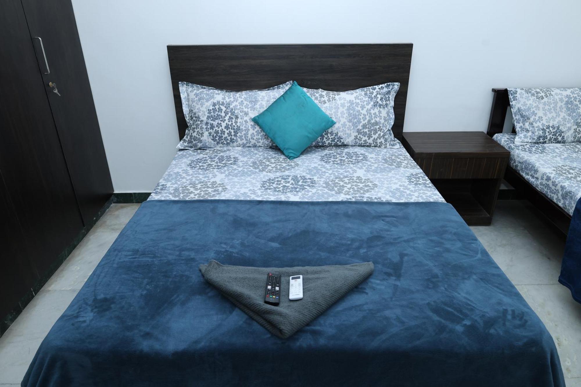 Apartment Greams Road Near Apollo Deluxe Fusion Serviced Chennai