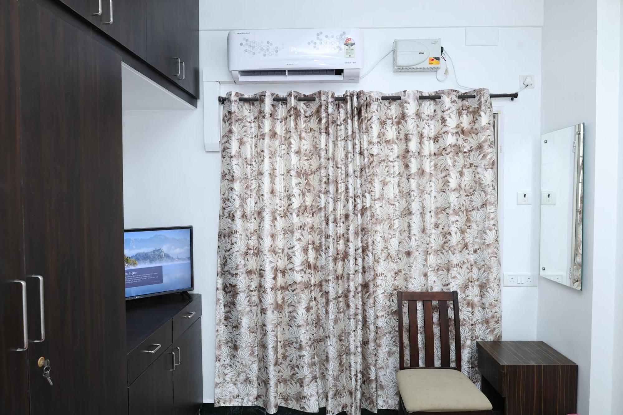 Apartment Greams Road Near Apollo Deluxe Fusion Serviced Chennai