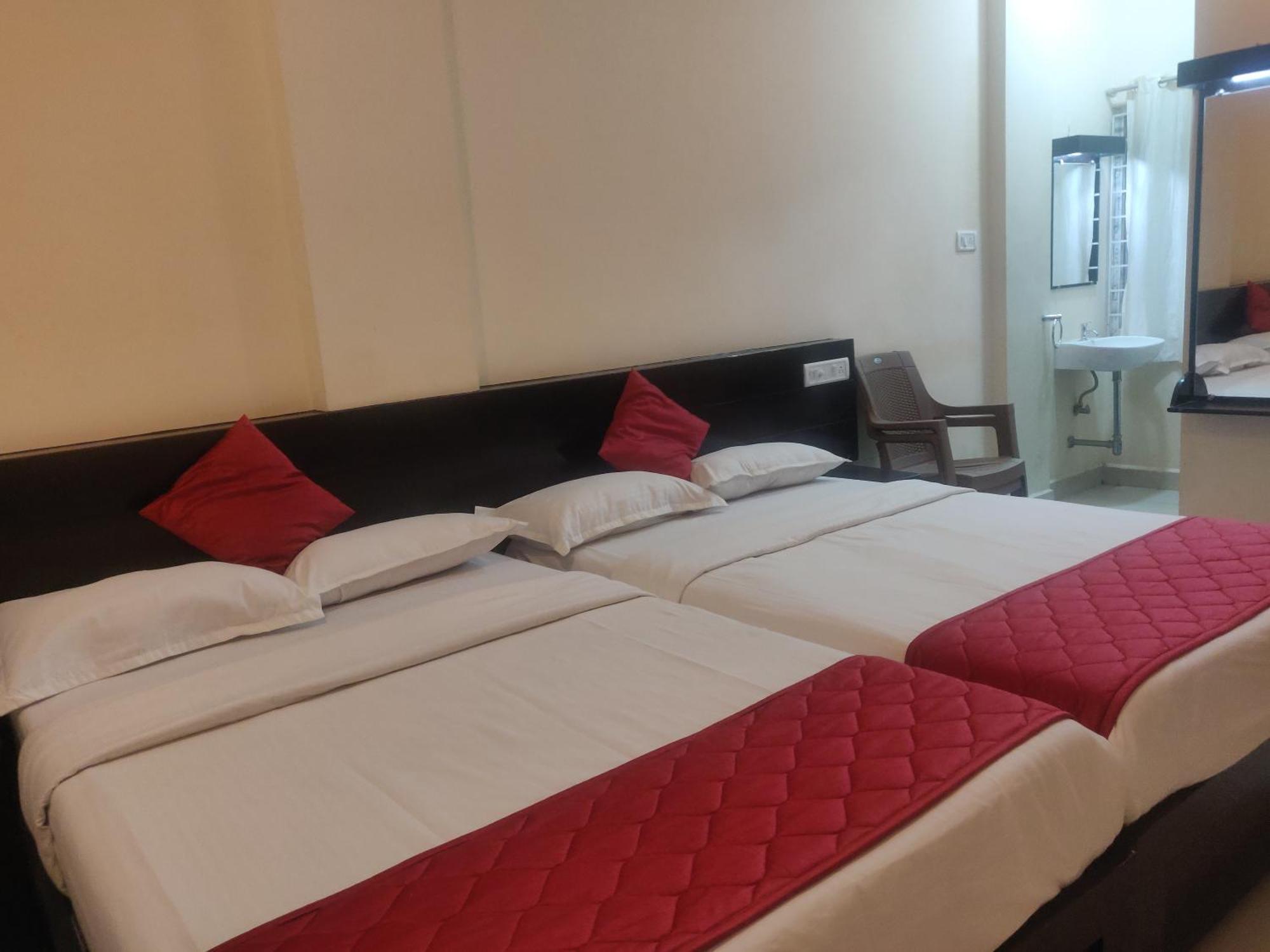 Hotel Sri Vignesh Residency