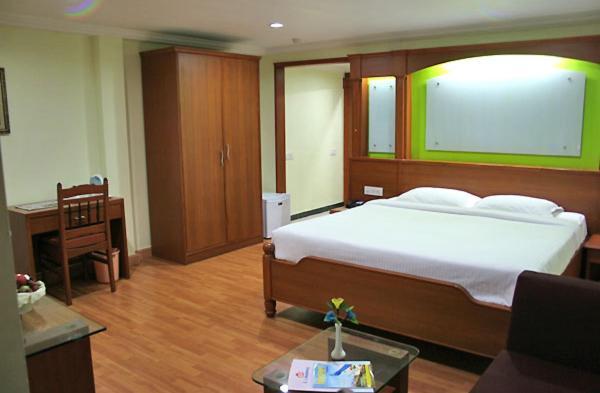 Fabexpress Black Pearl T Nagar Hotel 3*