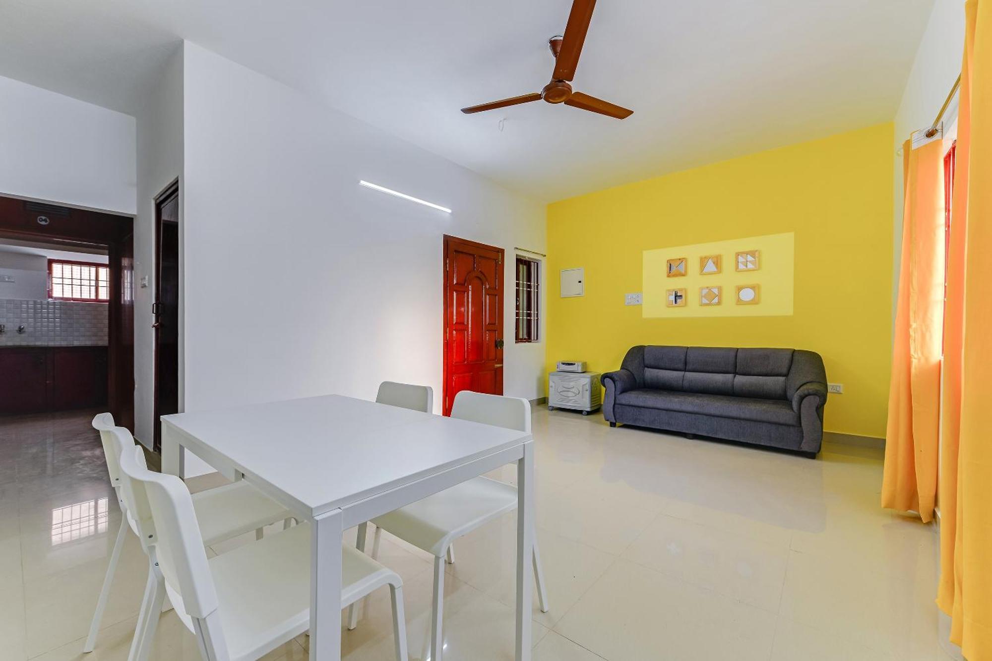 Guest house O Jj Residency Near International Airport