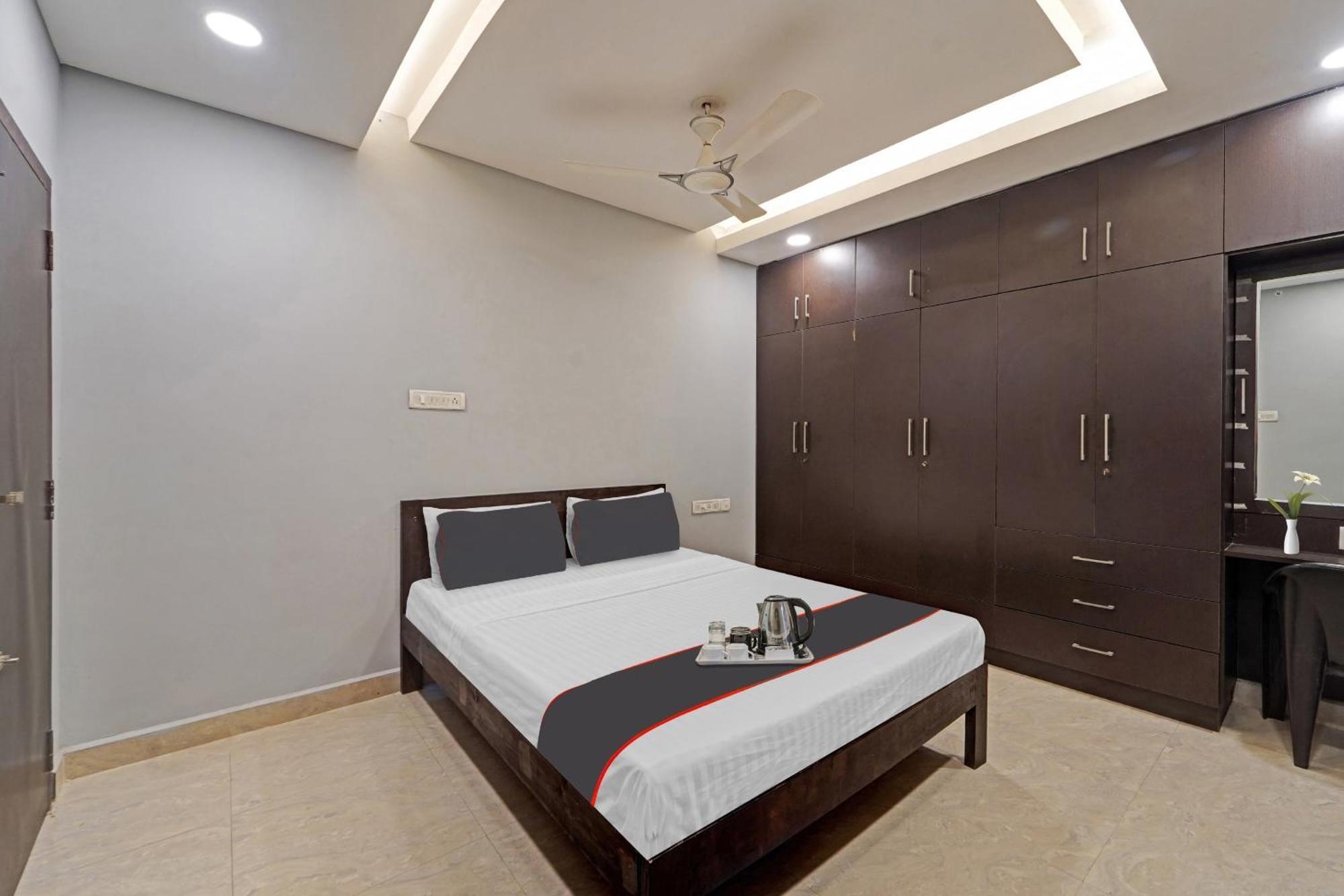 Hotel O J2 Service