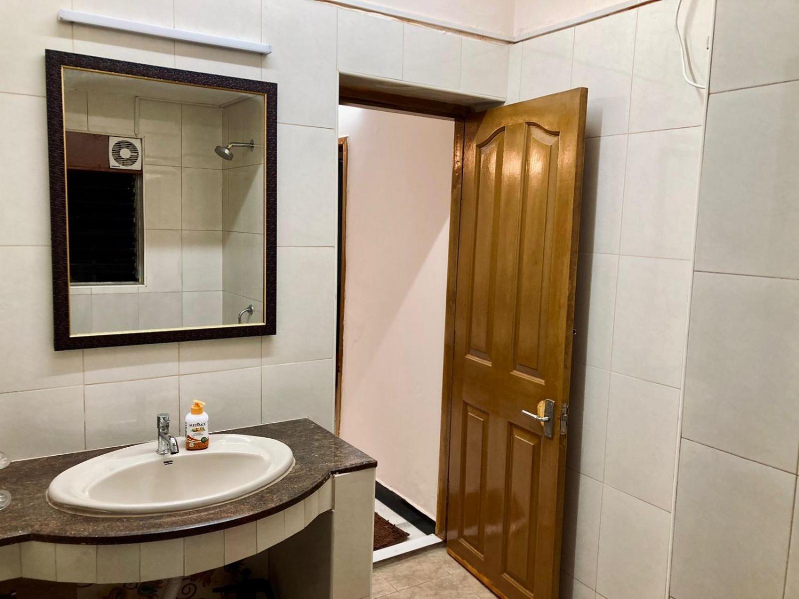 Good Mount Road Egmore Apartment