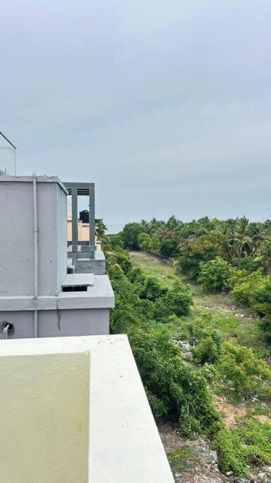 Vila Sr Groups - Seascape 3bhk With Swimming Pool