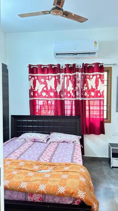 Vila Sr Groups - Seascape 3bhk With Swimming Pool *