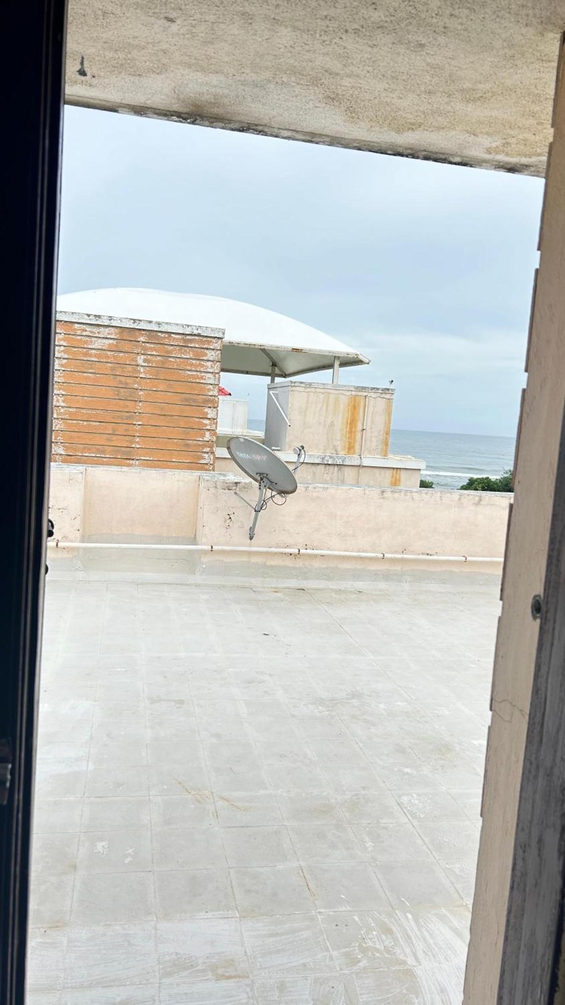 Sr Groups-sea Breeze 3bhk With Pool,bath Tub Villa