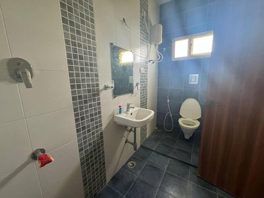 Villa Sr Groups-sea Breeze 3bhk With Pool,bath Tub