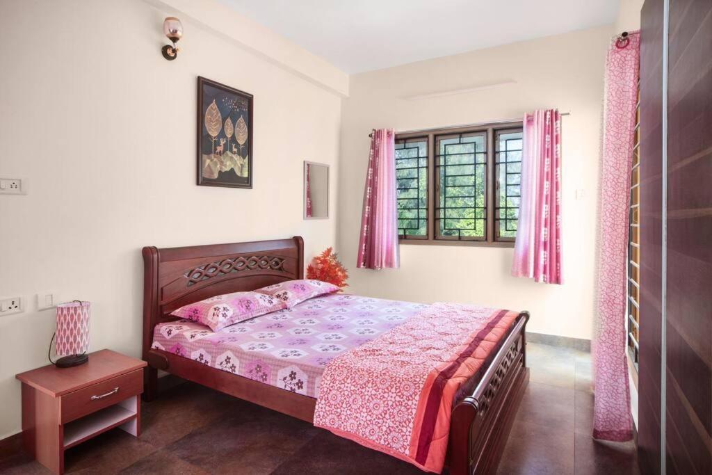 Sr Groups-sea Breeze 3bhk With Pool,bath Tub Chennai