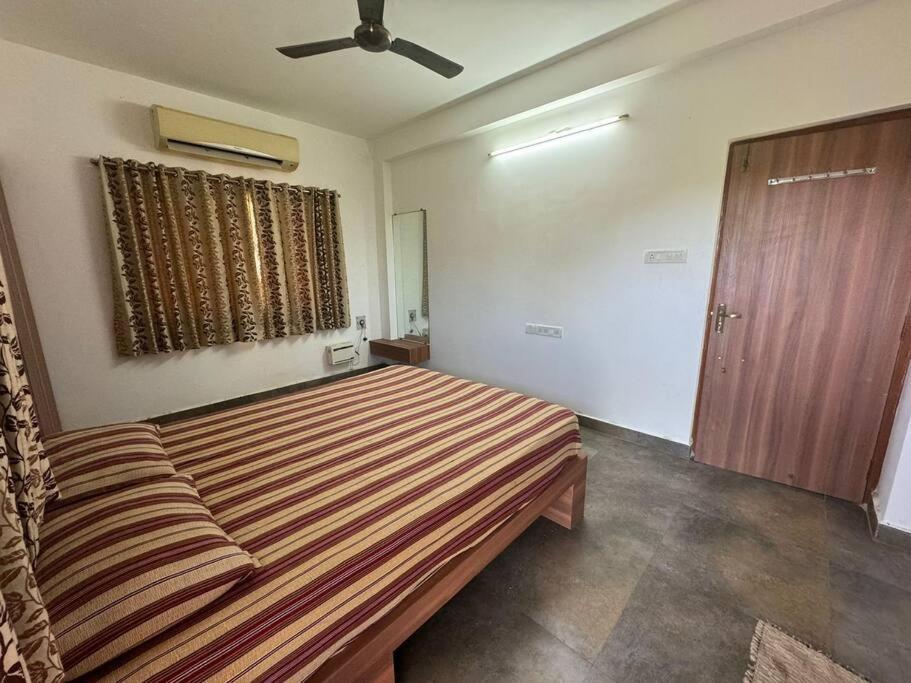 Sr Groups-sea Breeze 3bhk With Pool,bath Tub Villa *