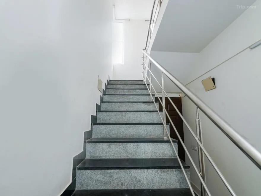 Guest house 7 Hills Service 2*
