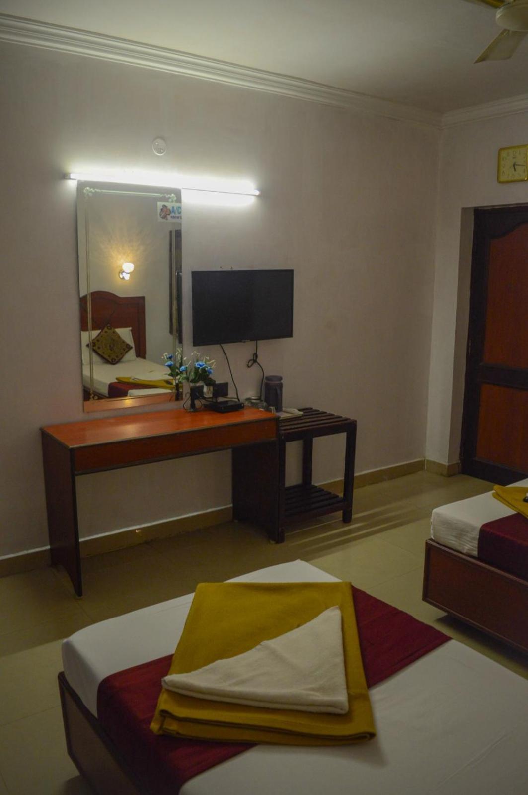 Mallika Residency 2*