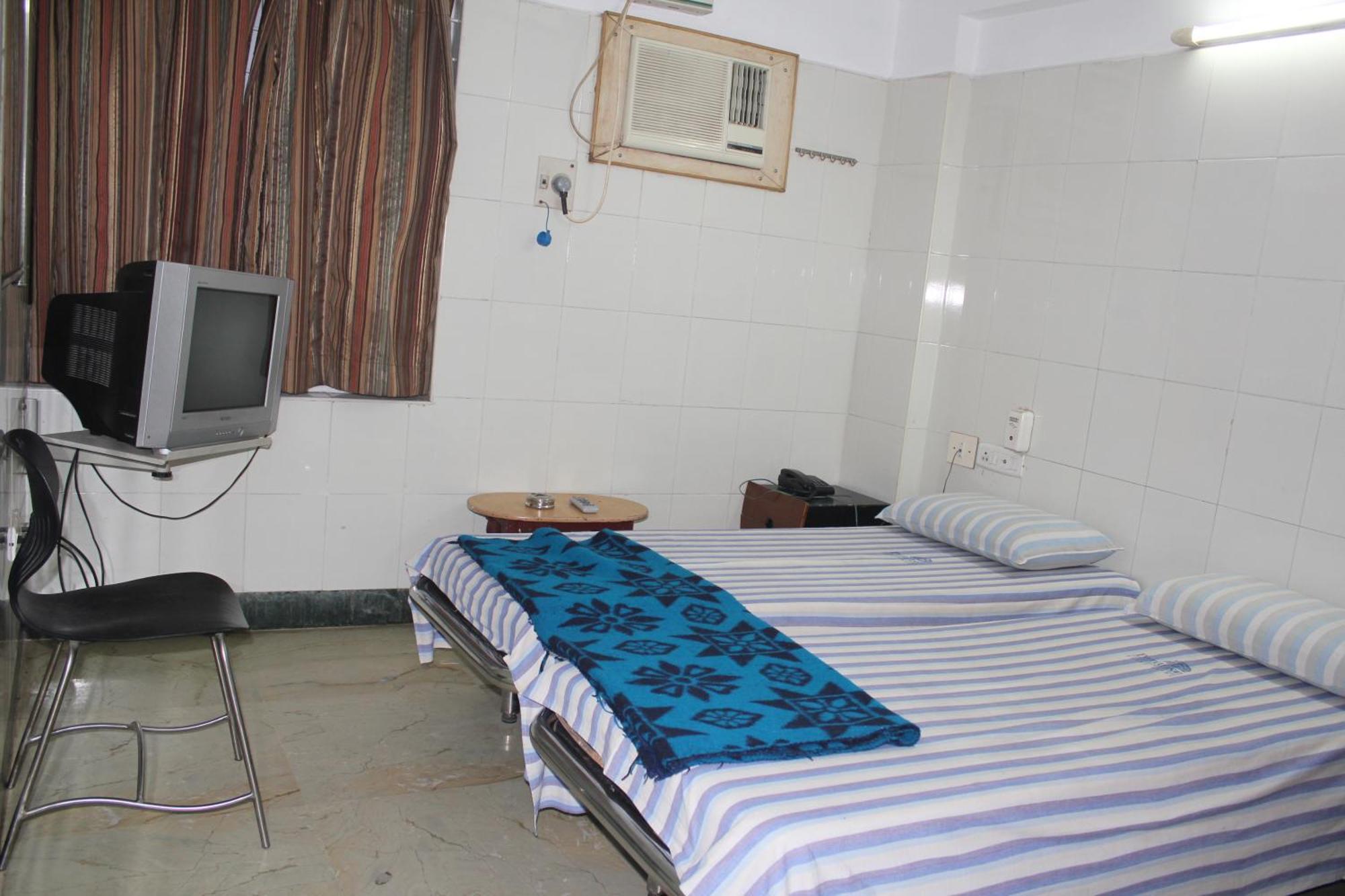 Hotel Triplicane Paradise *
