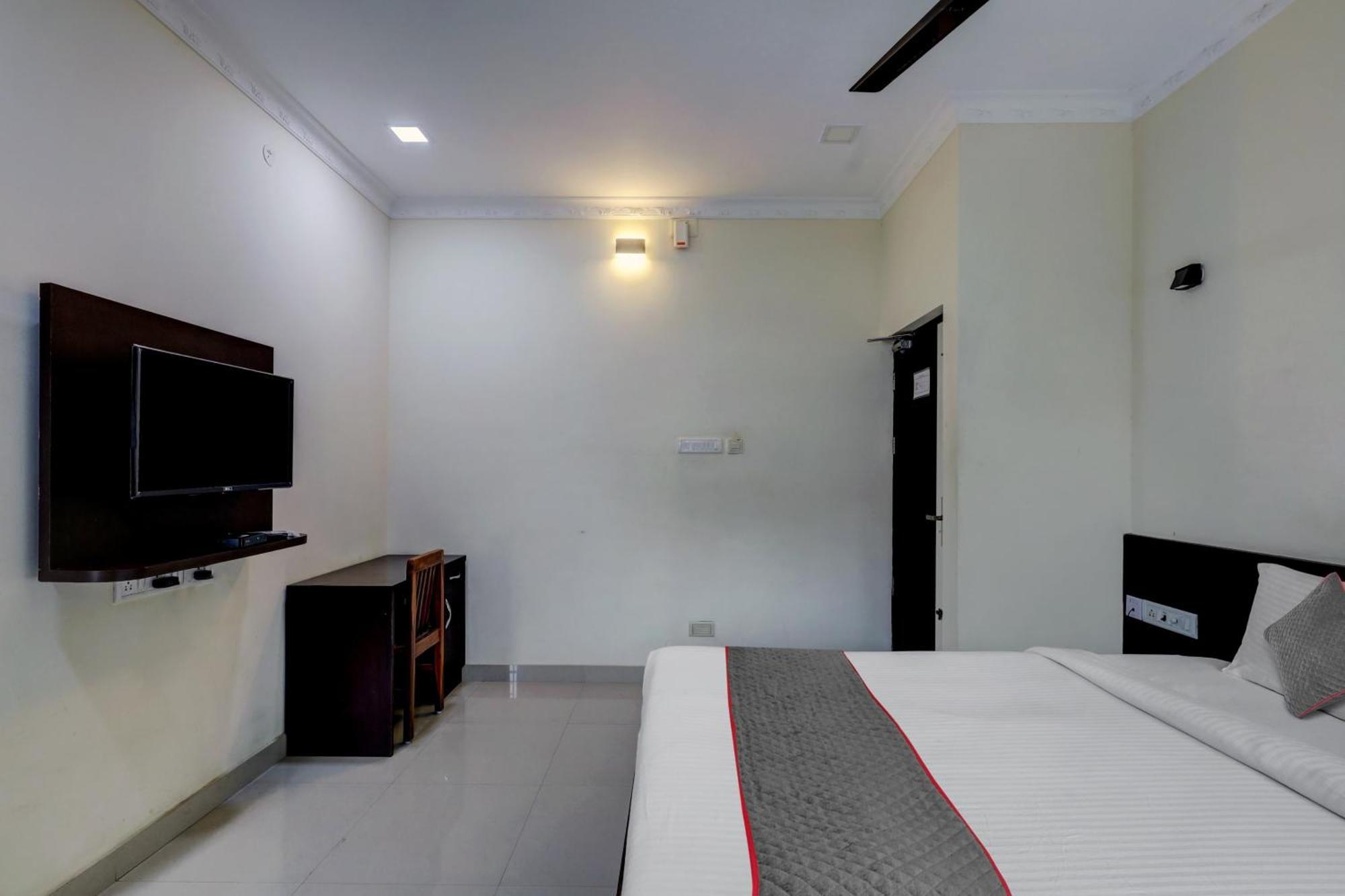 Townhouse Majestic Hotel