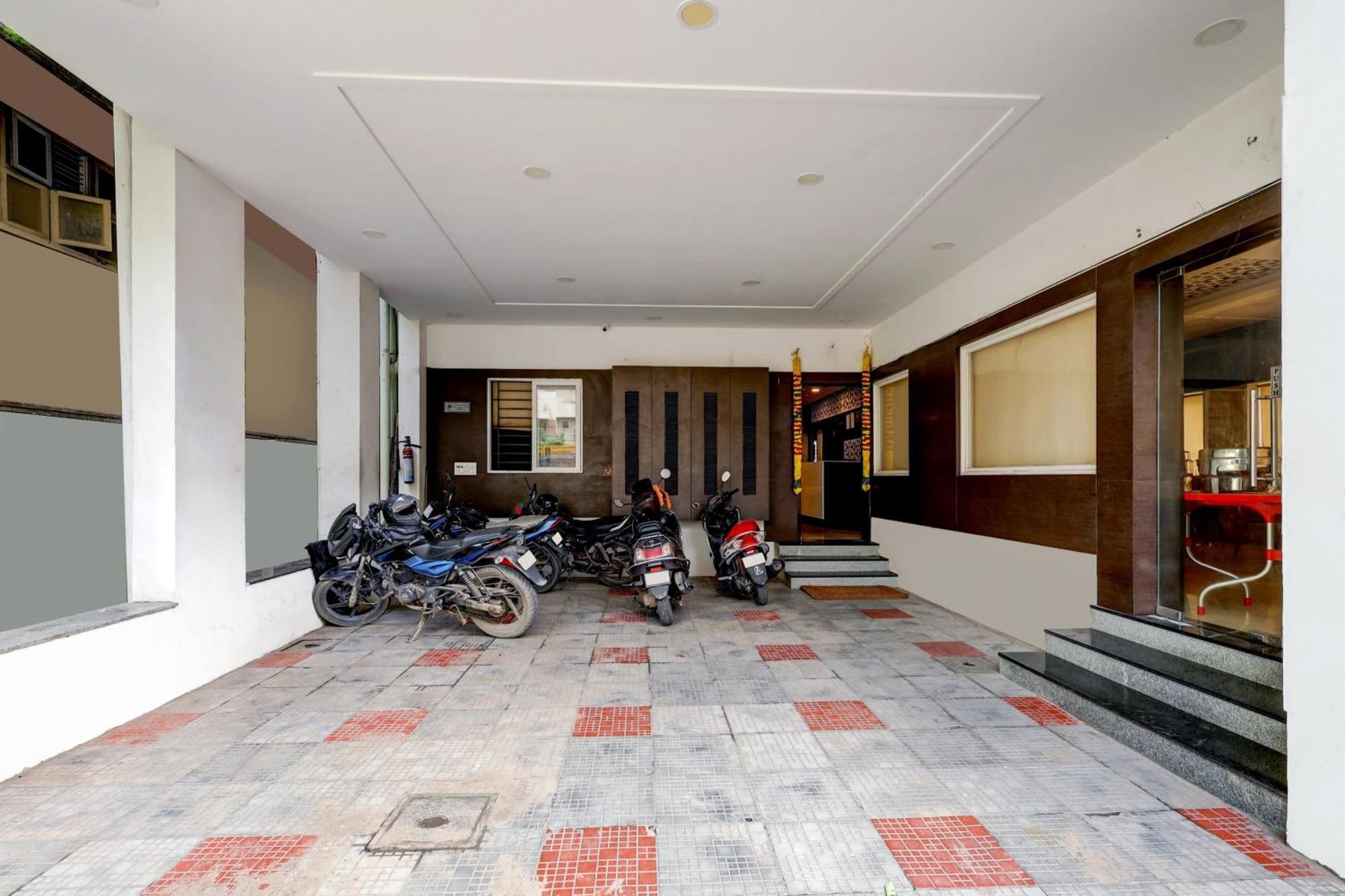 Hotel Townhouse Majestic Chennai