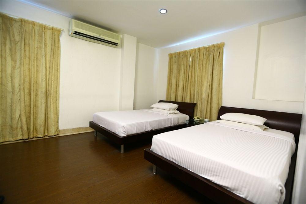 Oriental Hotel 2*