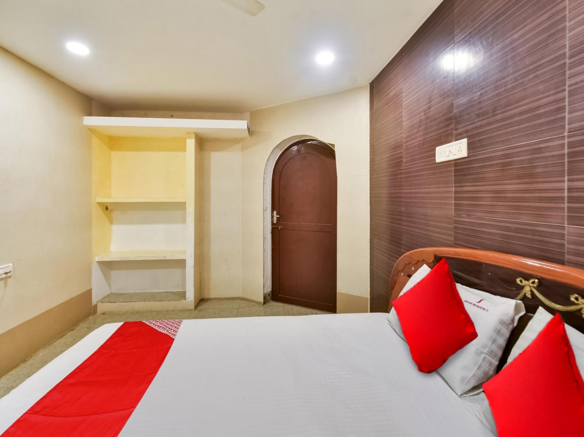 Hotel O Grand Residency Chennai