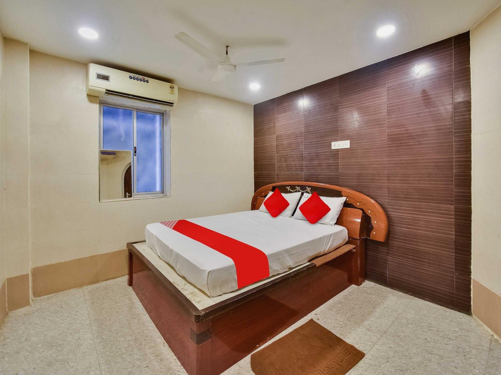 Hotel O Grand Residency