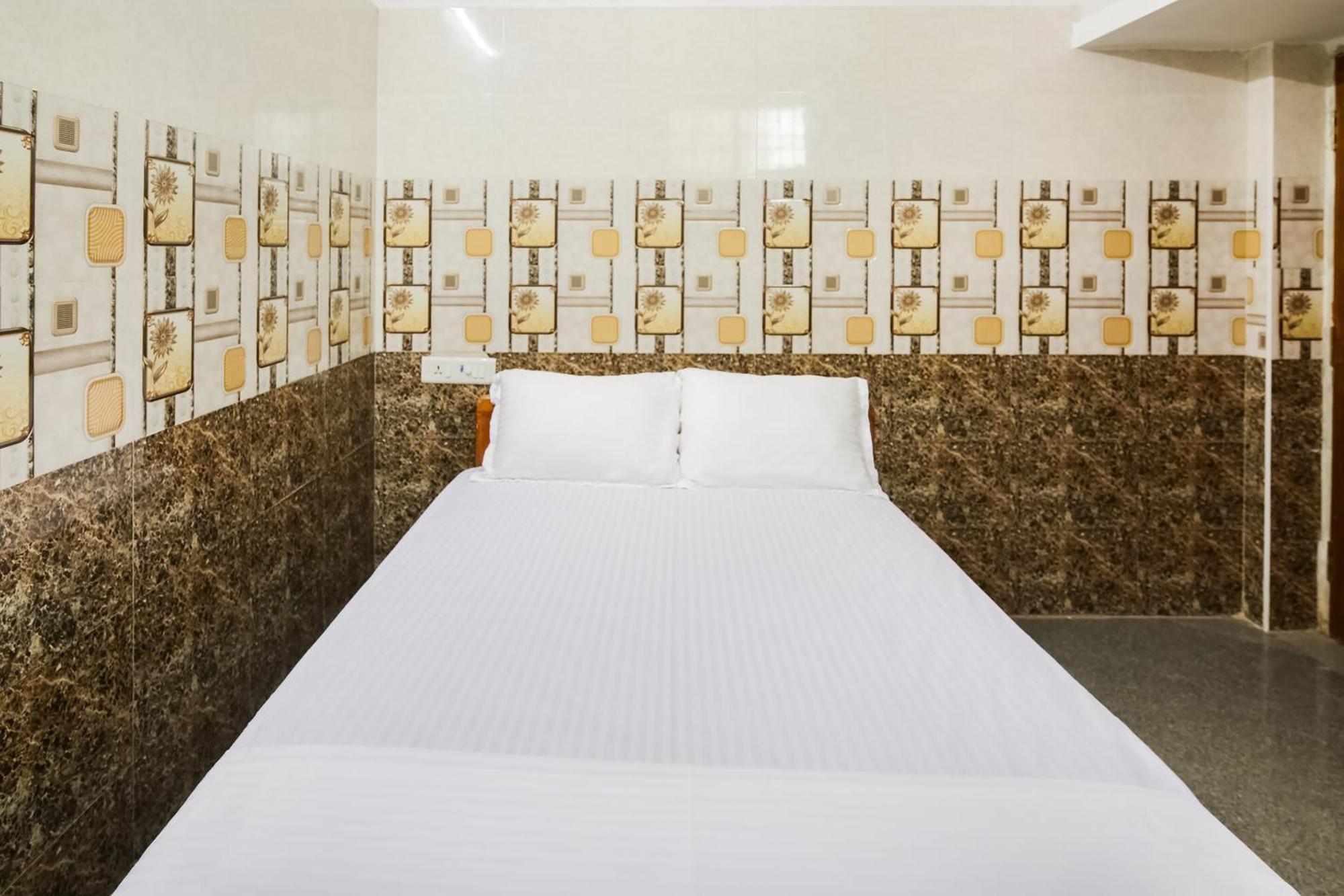 O Thirugnanasamandham Hotel
