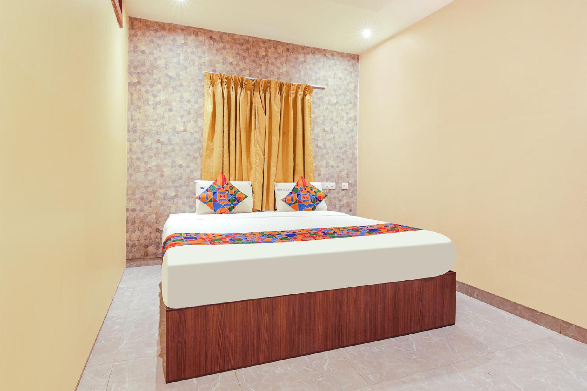 Fabhotel Mrv - Nr Express Avenue Mall & Spencer Plaza Mall Chennai