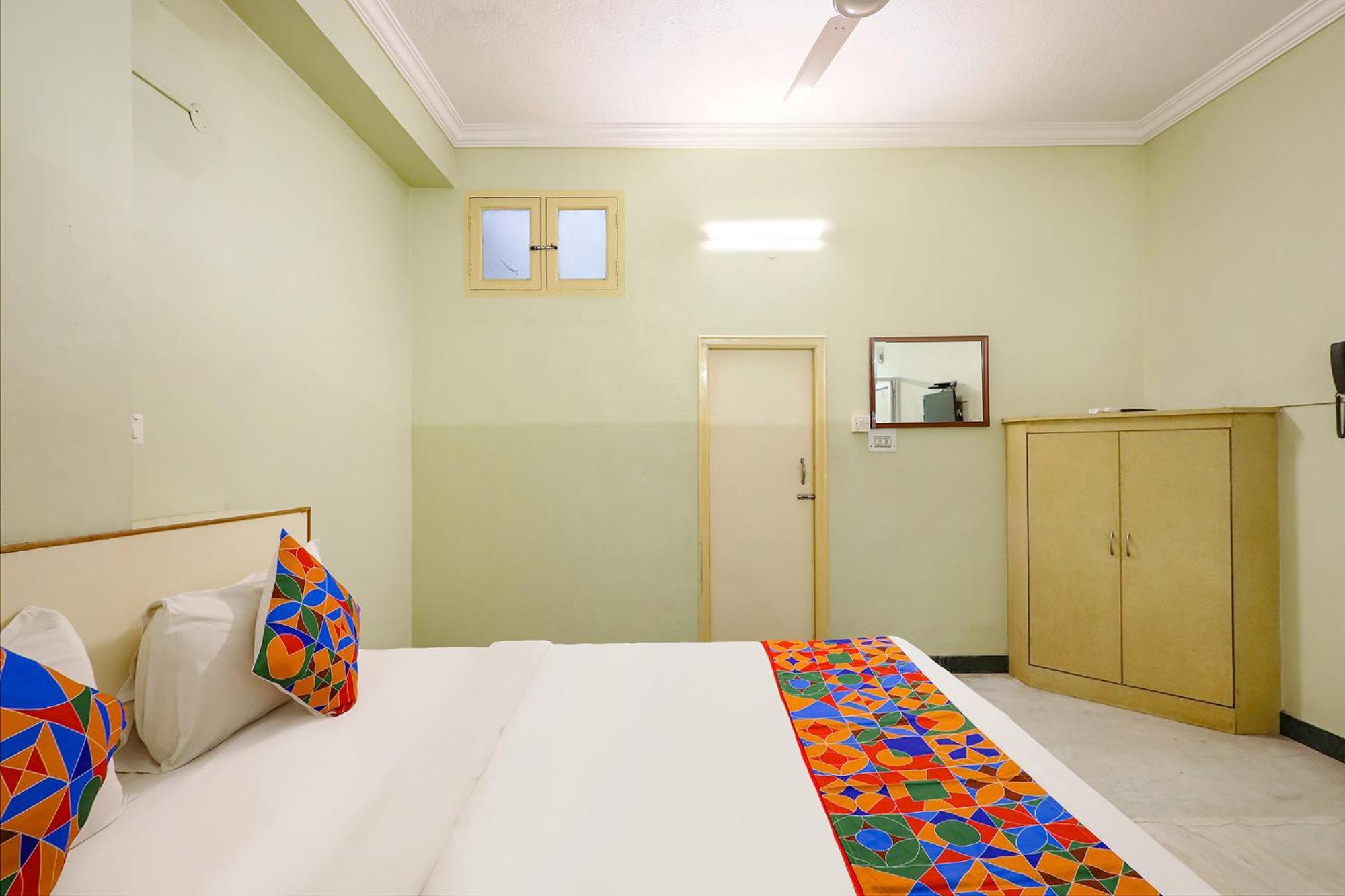 Fabexpress Sunshine Residency - Nr Avm Film Hotel Chennai