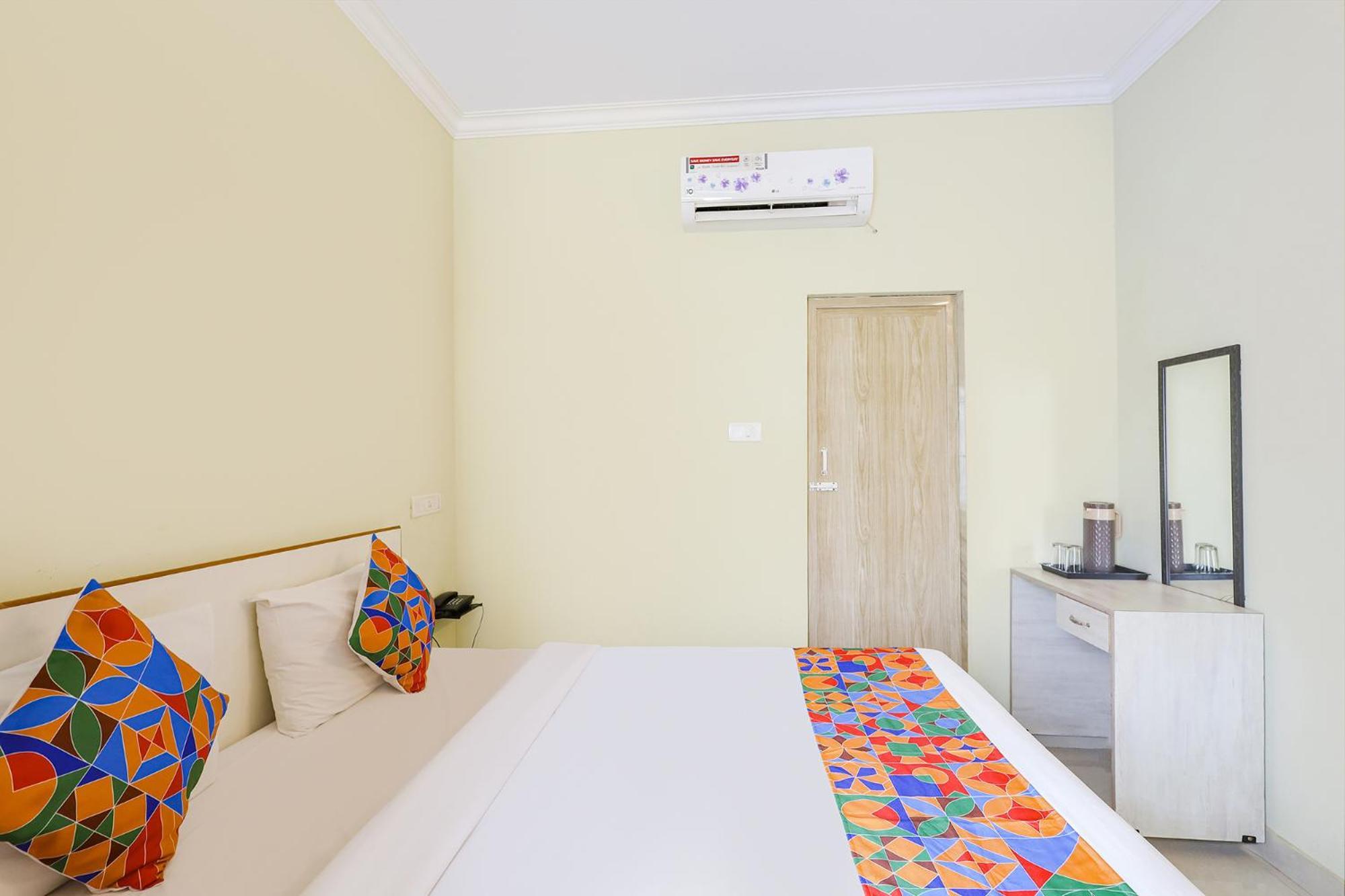 Hotel Fabexpress Sunshine Residency - Nr Avm Film 3*
