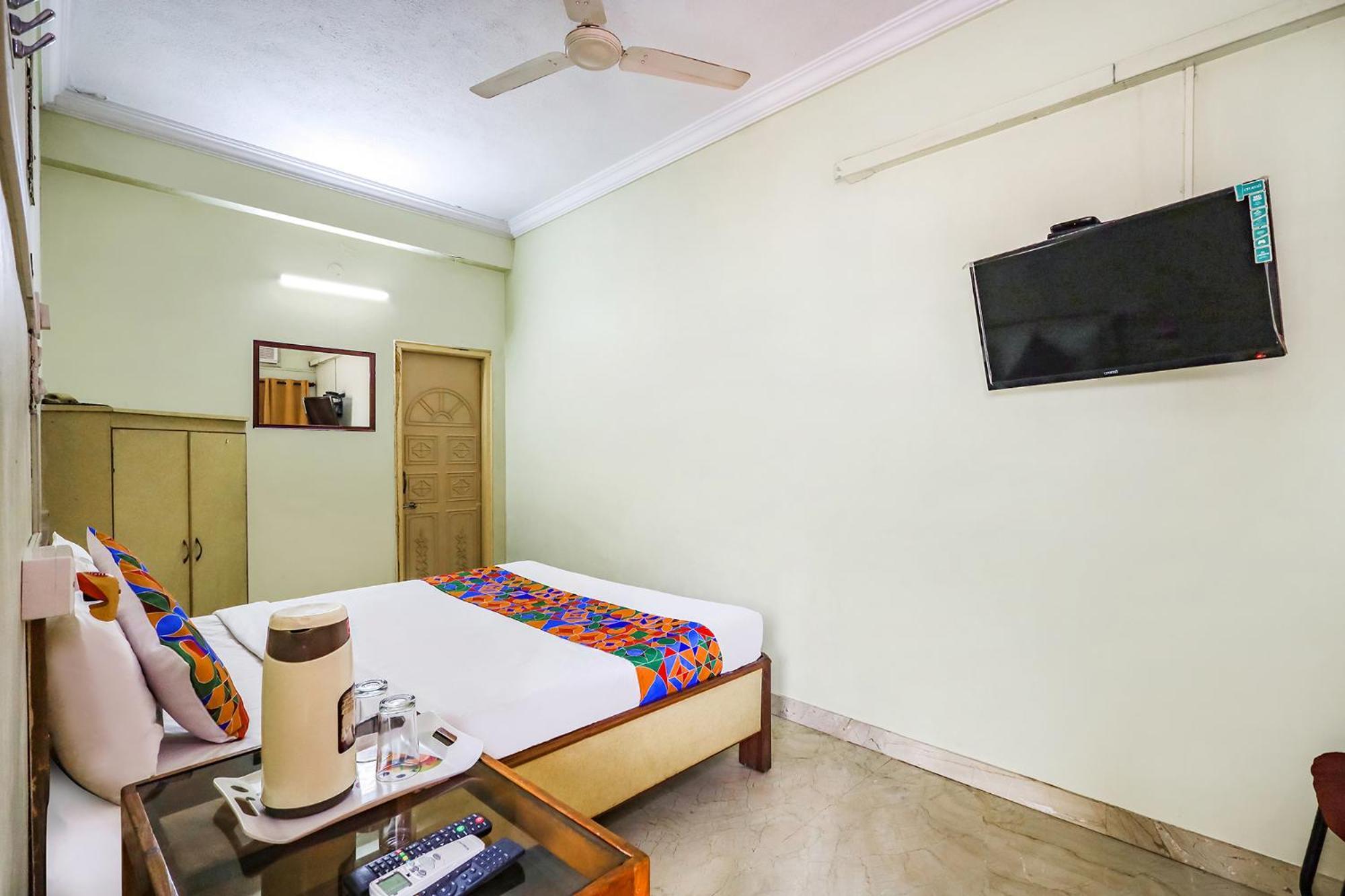 Fabexpress Sunshine Residency - Nr Avm Film Hotel 3*