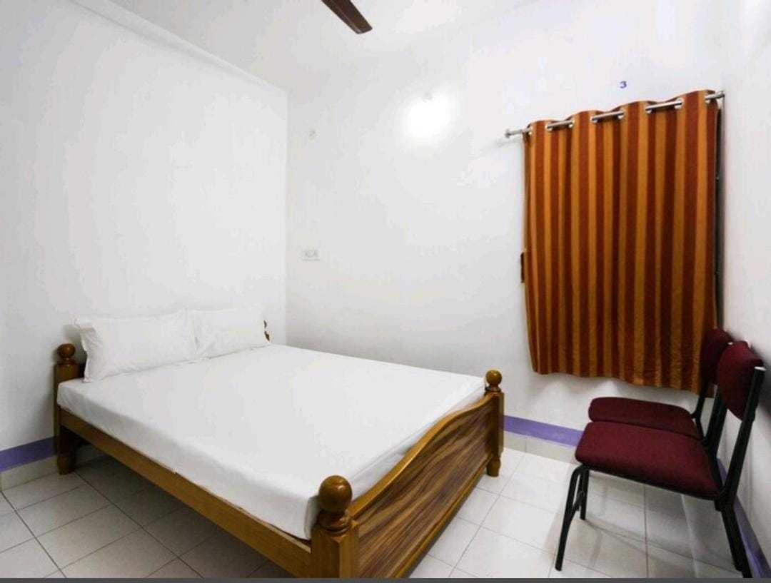 Hotel Spot On Shappy Koyambedu Near Pvr Spi Palazzo 2*