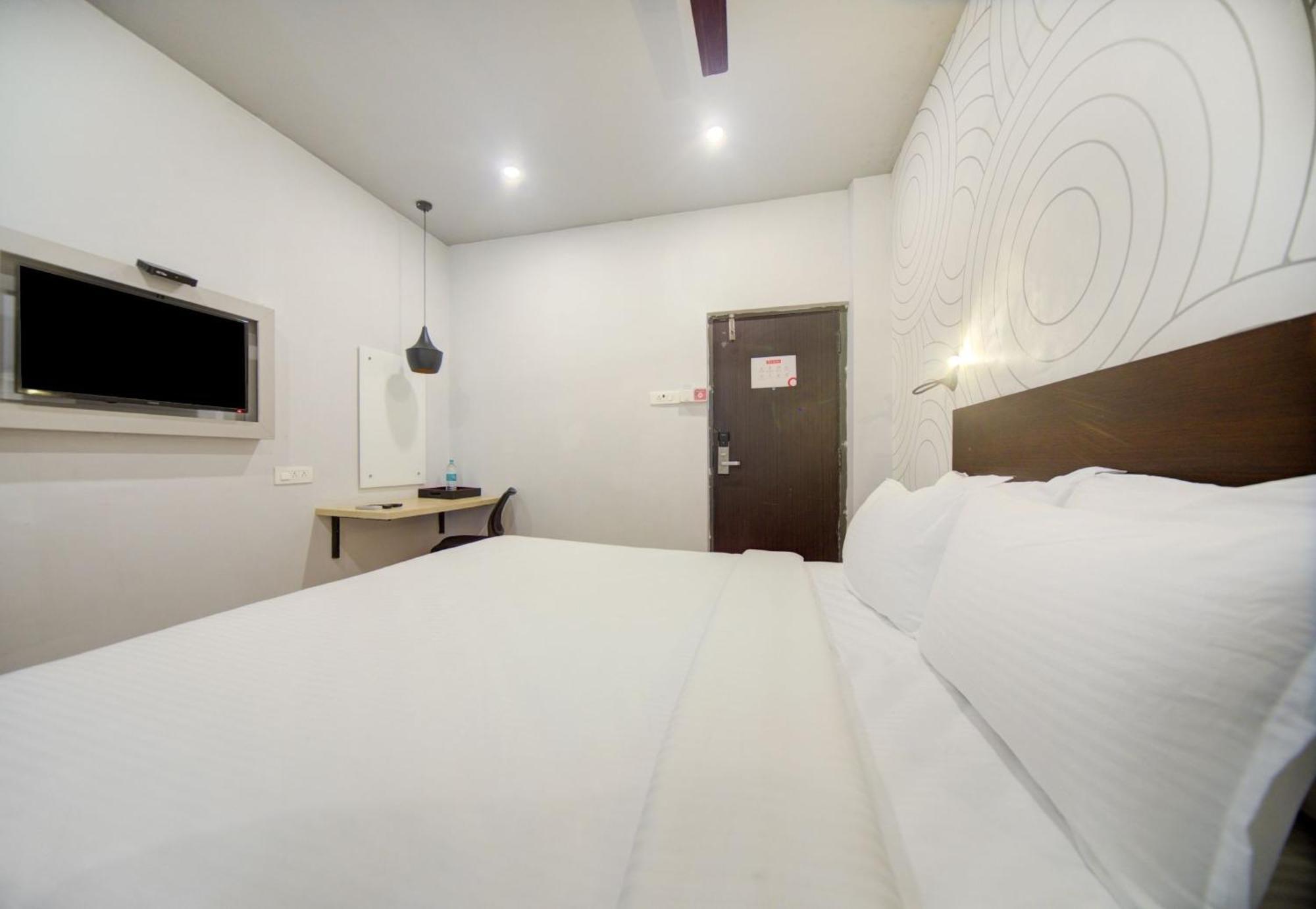 Hotel O Everest 4*