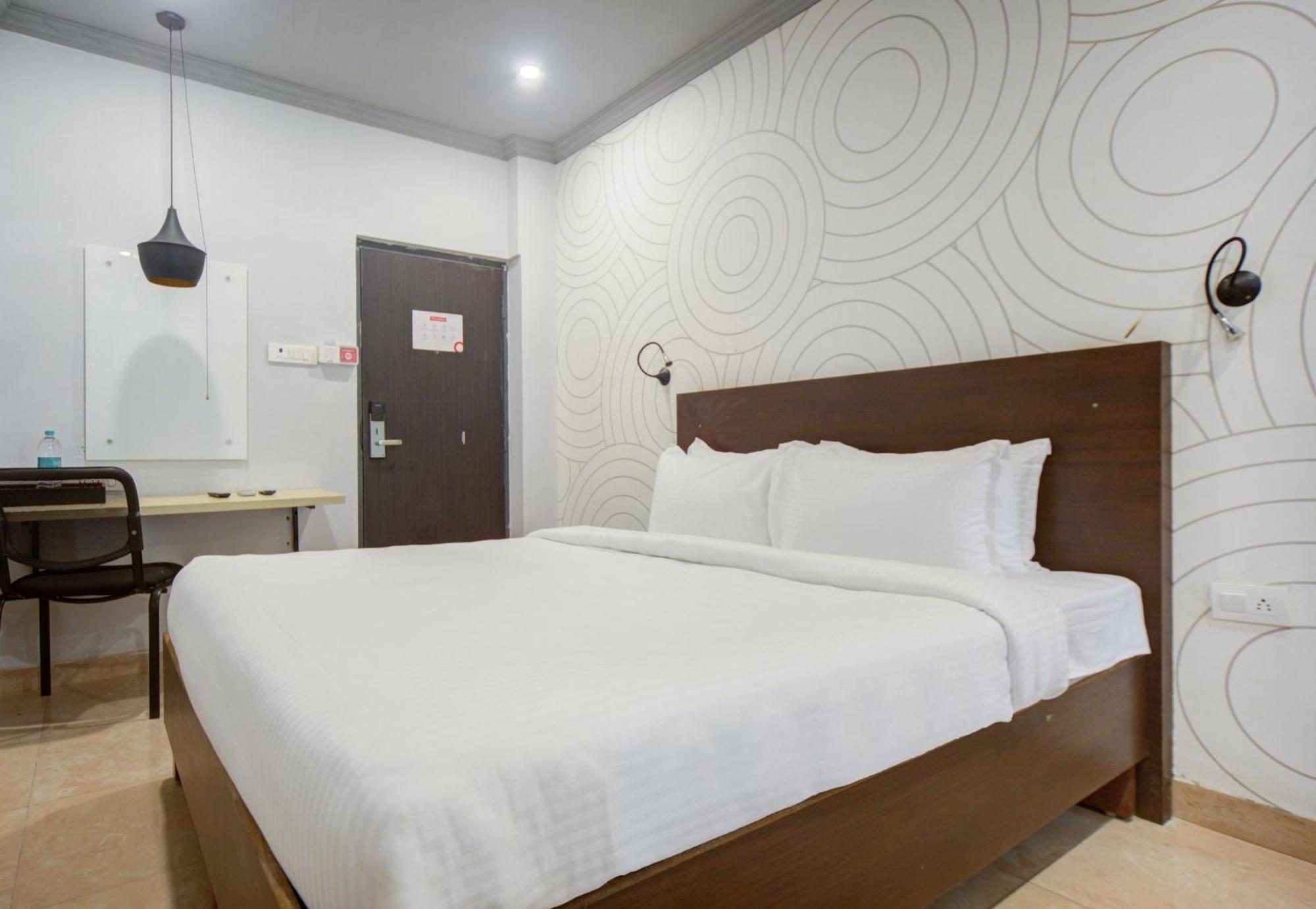 Hotel O Everest Chennai
