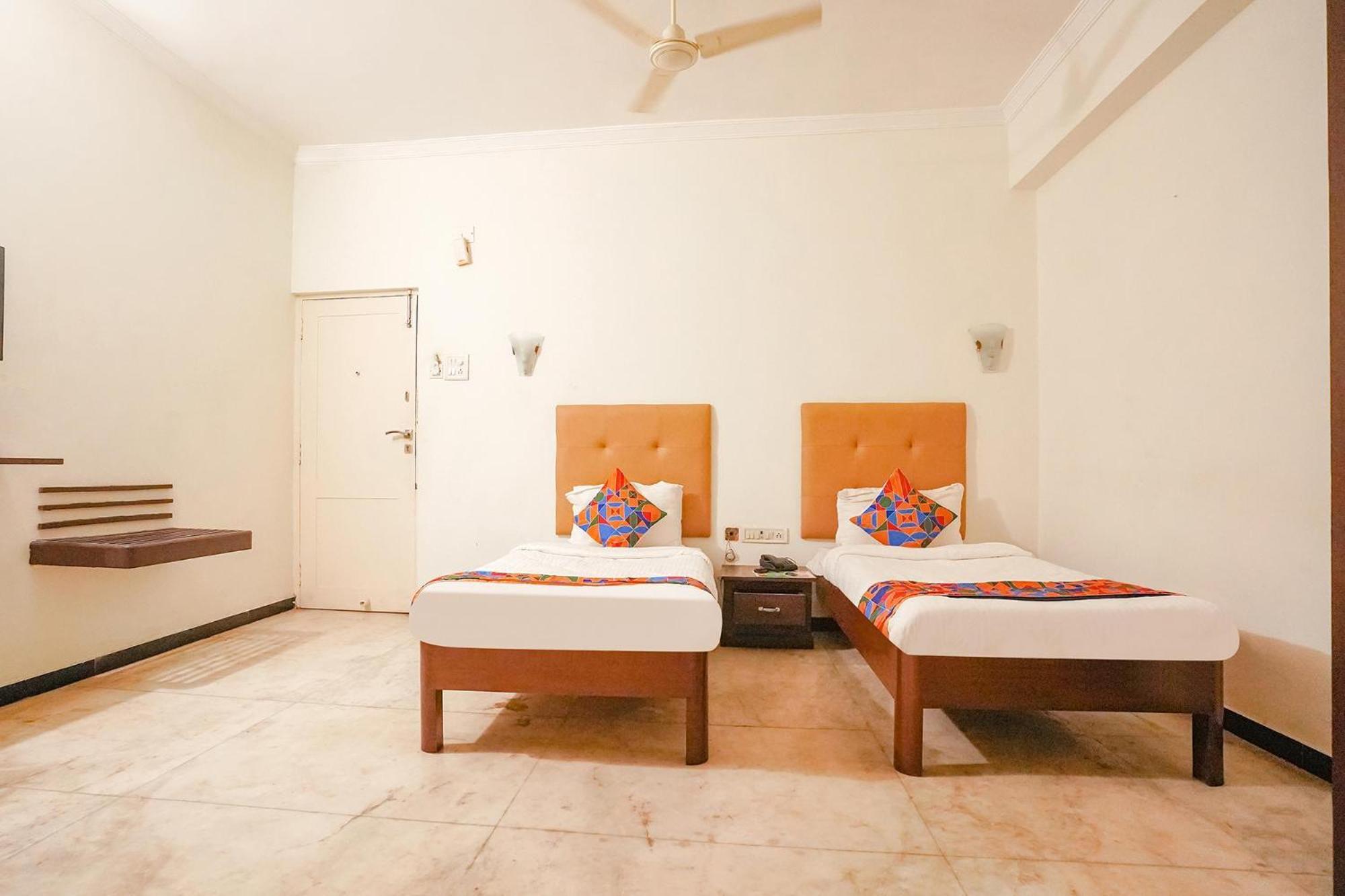 Fabexpress Planet Grande Hotel Chennai