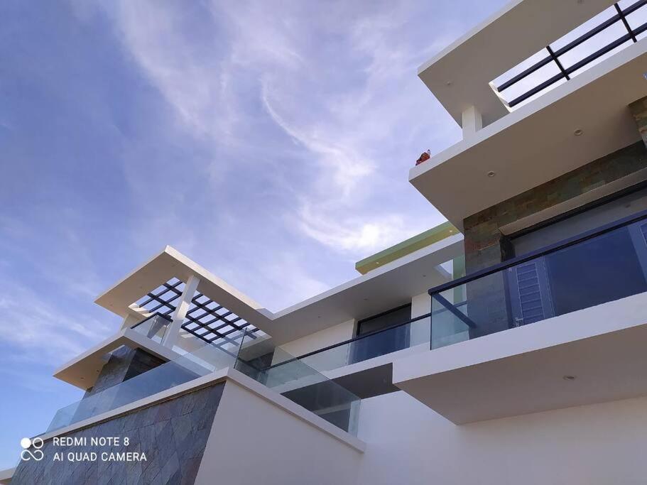 Sona Homes, House Holiday home