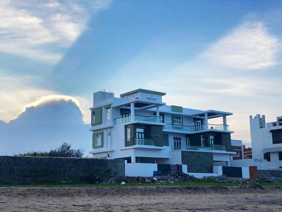 Sona Homes, House Holiday home *