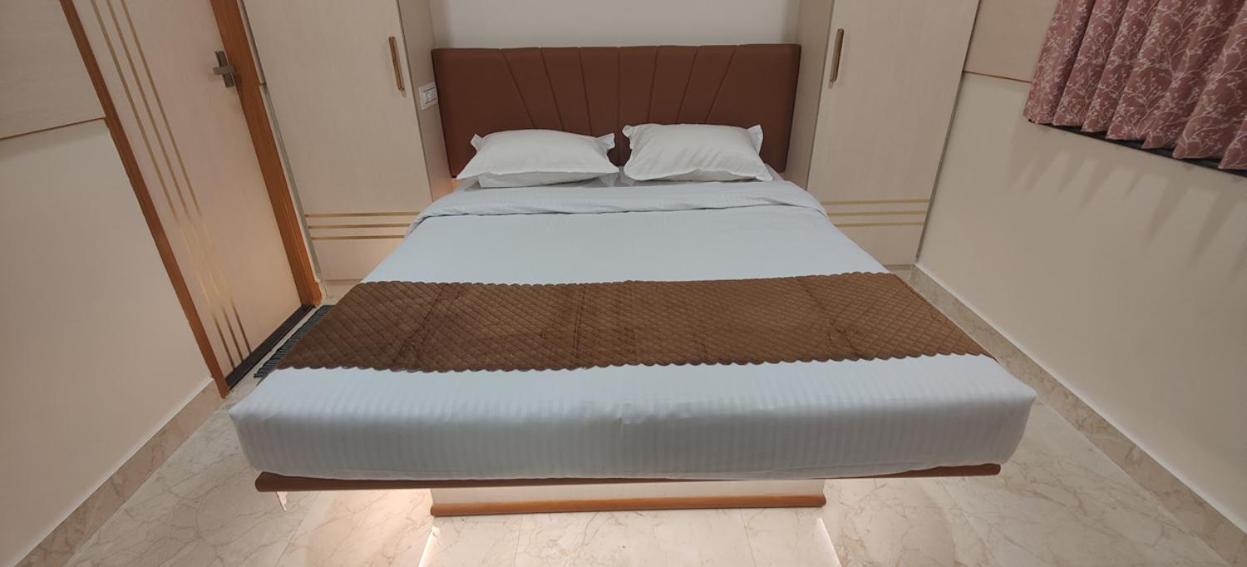 Nandhavanam A Business Class Residency Hotel Chennai